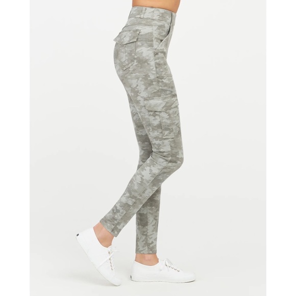 Spanx Twill Ankle Cargo Pant in Camo - Picture 2 of 8